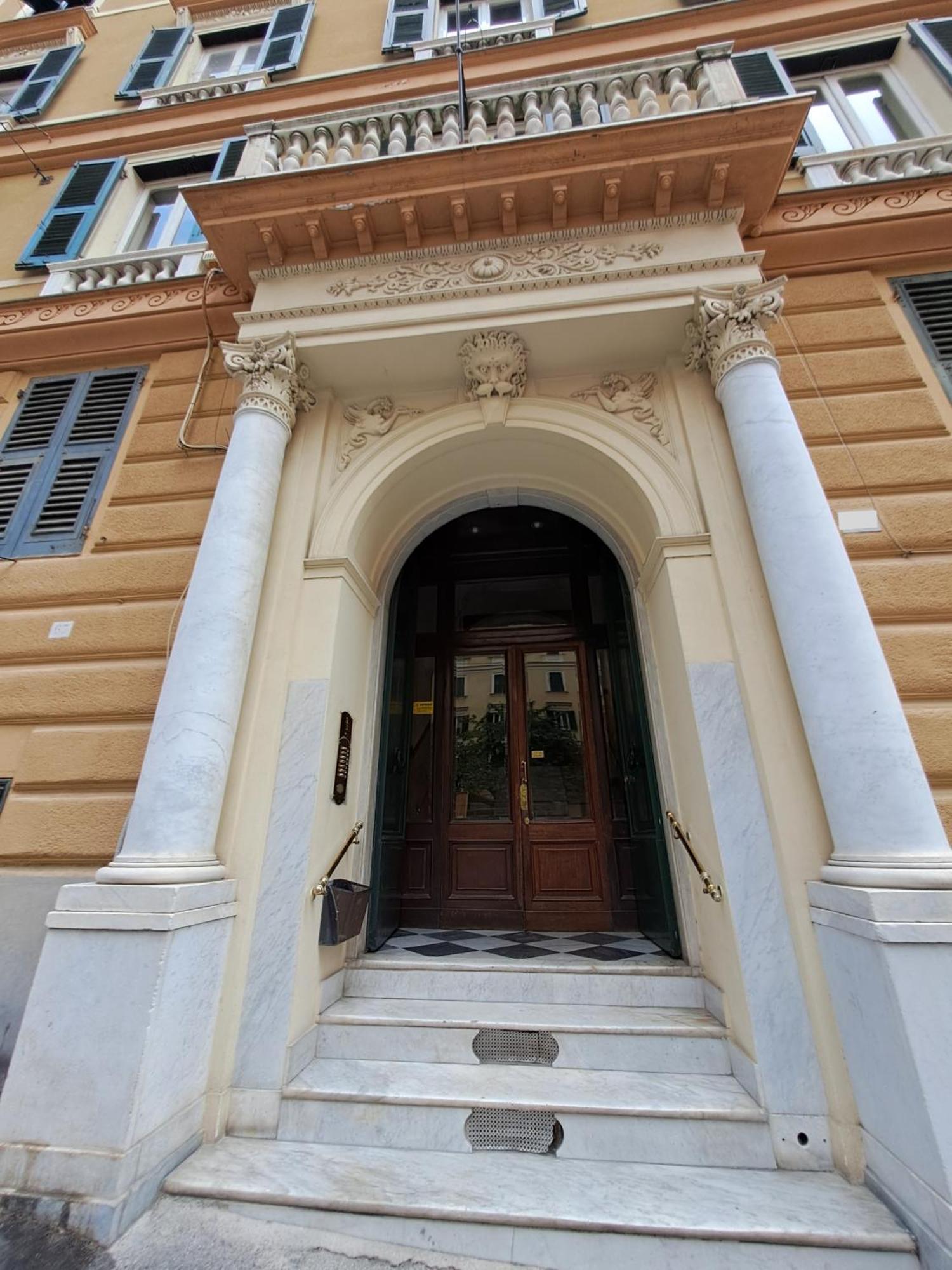 L'Alcova B&B, A Due Passi Dal Centro Genoa Ngoại thất bức ảnh