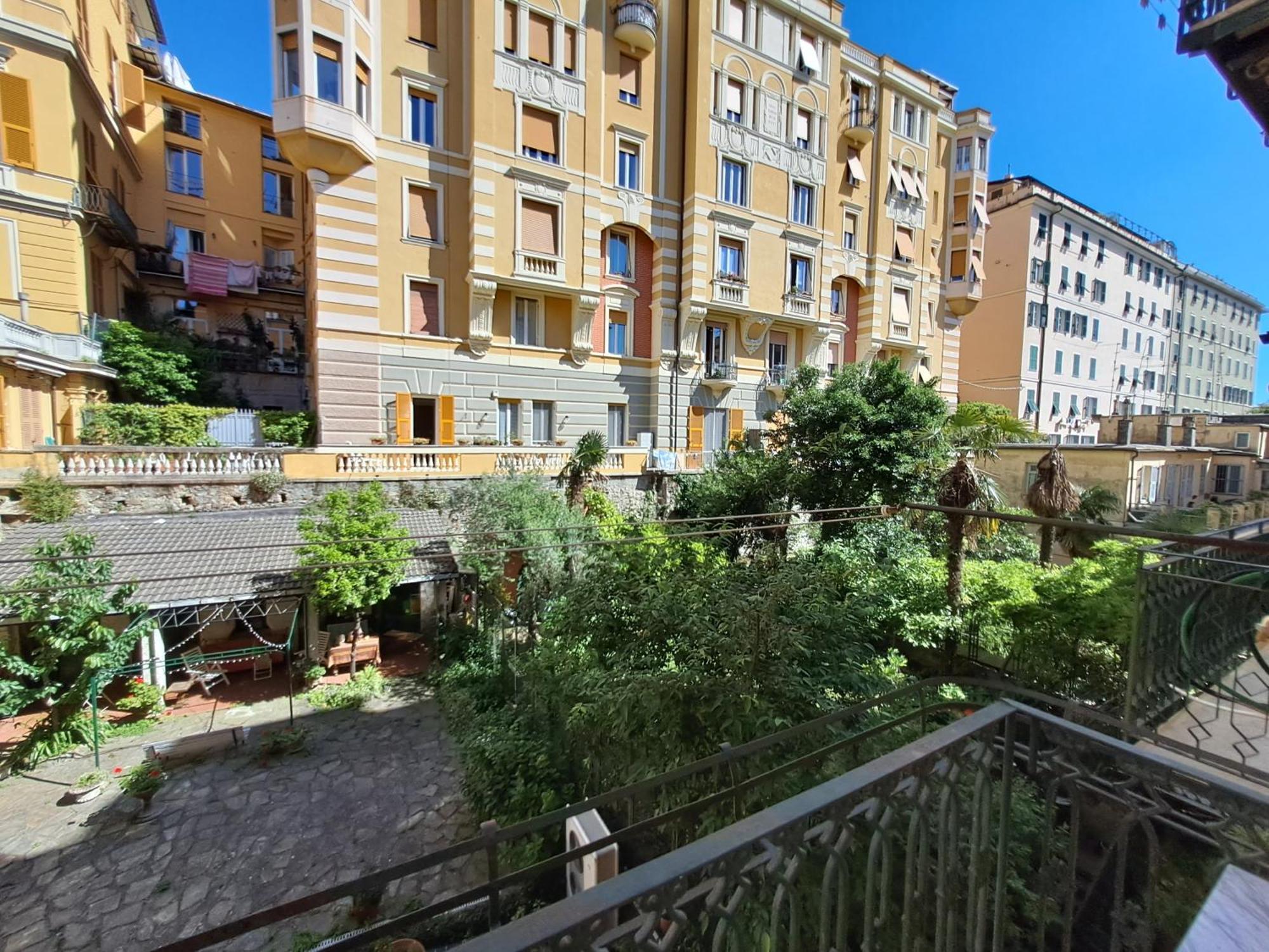L'Alcova B&B, A Due Passi Dal Centro Genoa Ngoại thất bức ảnh